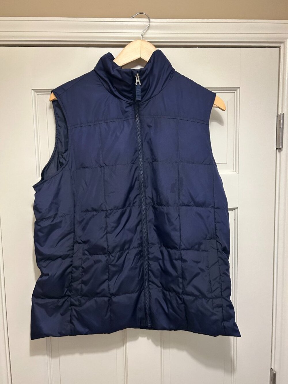 Lands’ End Women’s Zip Up Vest Polyester Navy Blue Pockets - Size L